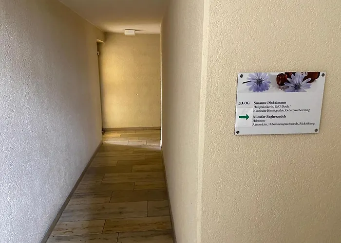 Wohnung Mit Garagenparkplatz An U-Bahnstation