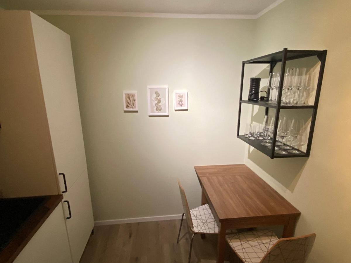 Apartment Mit Garagenparkplatz An U-bahnstation