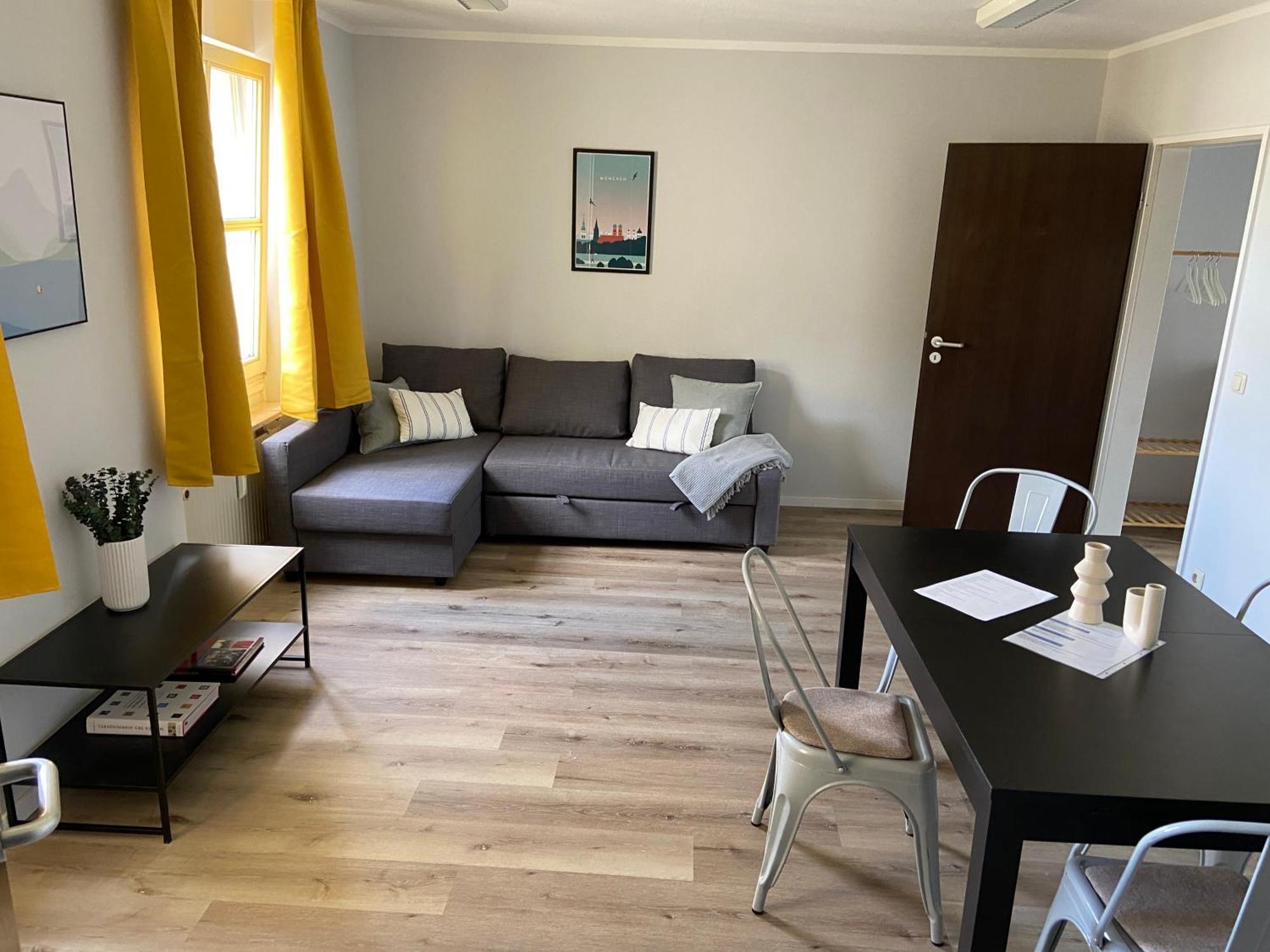 Apartment Mit Garagenparkplatz An U-bahnstation